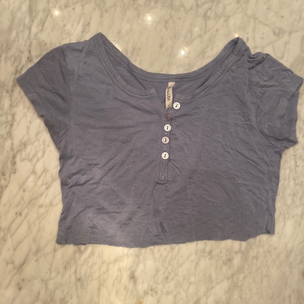 Active USA size small cropped te!! Size small